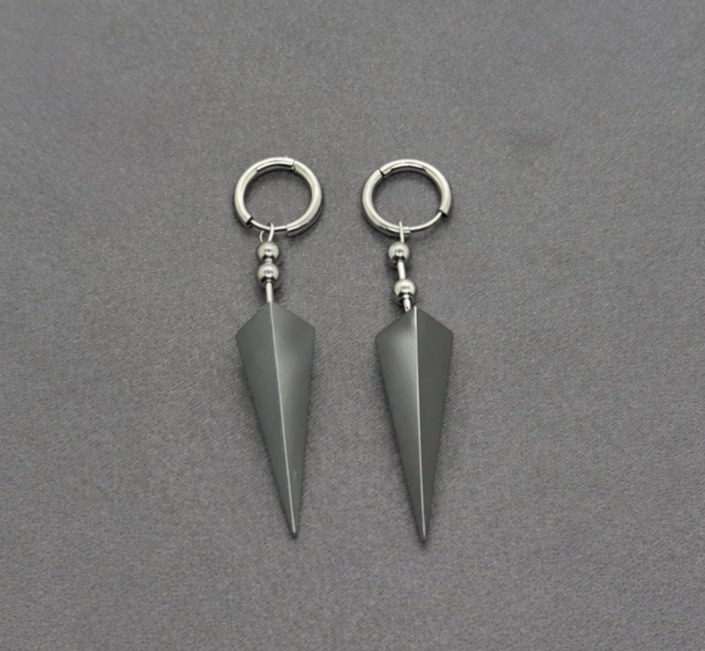 mystery_earrings_saja_boys_kpop